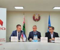 Открытый диалог с трудовым коллективом минского Комаровского рынка